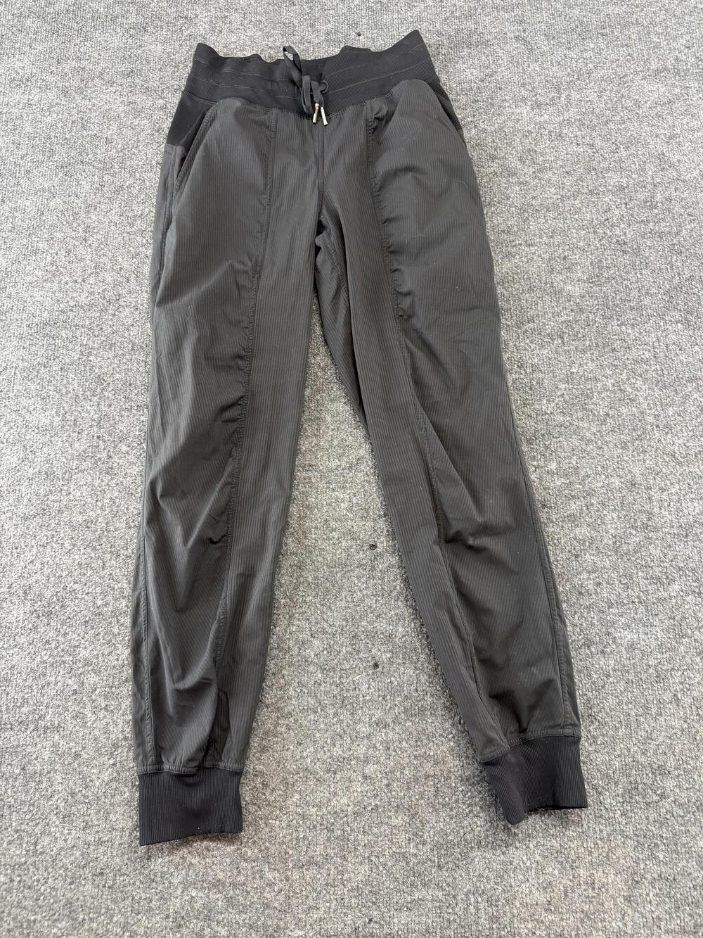 Lululemon Jogger Pants Womens 4 Black Pinstripe Woven Tapered Ankle Yoga Gym